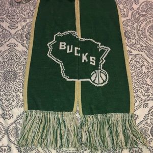 MILWAUKEE BUCKS SCARF